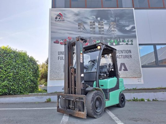 Carrello elevatore frontale a 4 ruote Yale GLP30VX - 1