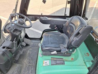 Carrello elevatore frontale a 4 ruote Yale GLP30VX