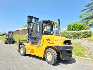 Carrello elevatore frontale a 4 ruote Yale GDP80VX