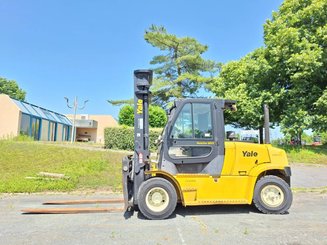 Carrello elevatore frontale a 4 ruote Yale GDP80VX