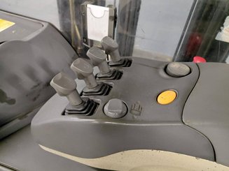 Carrelli retrattili Crown ESR5000