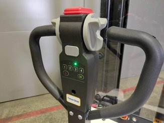 Stoccatori guida in accompagnamento Hangcha CDD15-A2MC2-ISZ - 6