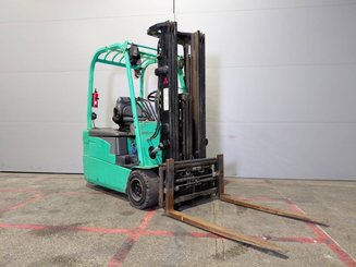 Carrello elevatore frontale a 3 ruote Mitsubishi FB20NT