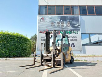 Carrello elevatore frontale a 4 ruote Caterpillar DP40N
