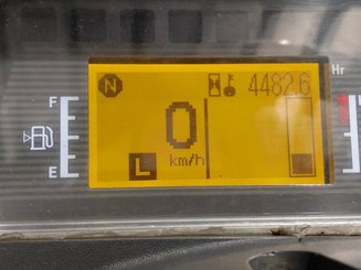 Carrello elevatore frontale a 4 ruote Caterpillar GP40NTD