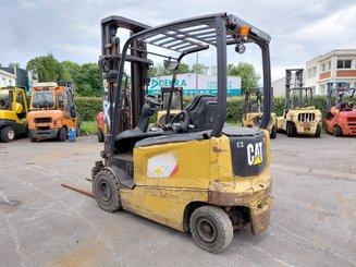 Carrello elevatore frontale a 4 ruote Caterpillar EP25CN