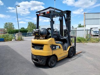 Carrello elevatore frontale a 4 ruote Caterpillar GP18NTD