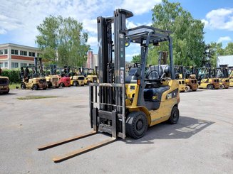 Carrello elevatore frontale a 4 ruote Caterpillar GP18NTD