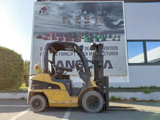 Carrello elevatore frontale a 4 ruote Caterpillar GP25N