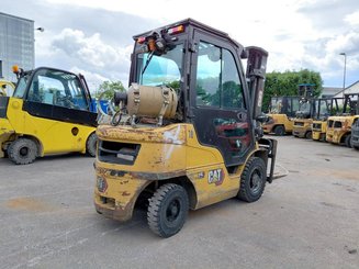 Carrello elevatore frontale a 4 ruote Caterpillar GP25N2