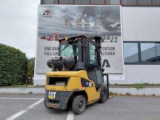 Carrello elevatore frontale a 4 ruote Caterpillar GP25NTD