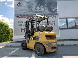 Carrello elevatore frontale a 4 ruote Caterpillar GP30N