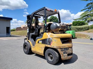 Carrello elevatore frontale a 4 ruote Caterpillar GP30N