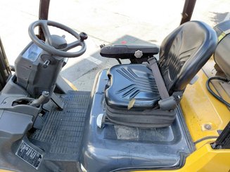 Carrello elevatore frontale a 4 ruote Caterpillar GP30N