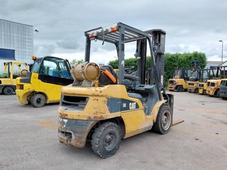Carrello elevatore frontale a 4 ruote Caterpillar GP30NTD