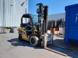 Carrello elevatore frontale a 4 ruote Caterpillar GP35N