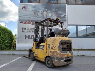 Carrello elevatore frontale a 4 ruote Caterpillar GC40K