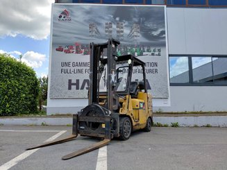 Carrello elevatore frontale a 4 ruote Caterpillar GC40K - 1