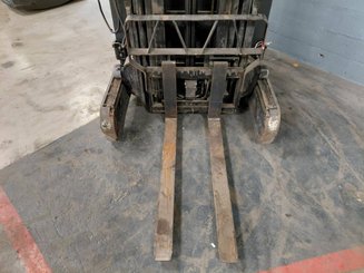 Carrelli retrattili Caterpillar NR14N