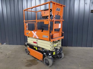 Piattaforma a pantografo JLG 1532R