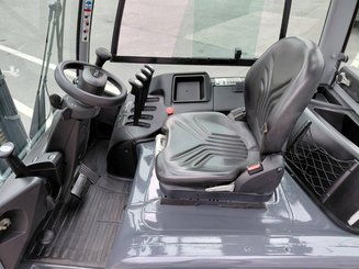 Carrello elevatore frontale a 4 ruote STILL RX60-40