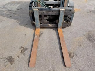 Carrello elevatore frontale a 4 ruote STILL RX60-50
