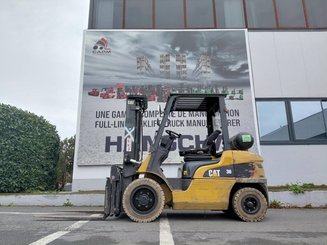 Carrello elevatore frontale a 4 ruote Caterpillar GP30NTD