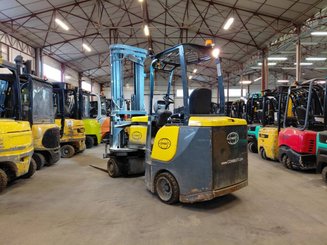 Carrelli articolato Aisle Master 20SE