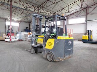 Carrelli articolato Aisle Master 20SE