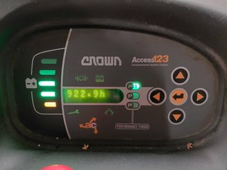 Transpallet con pedana Crown WT3060