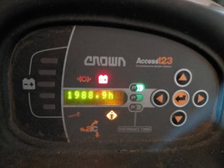 Transpallet con pedana Crown WT3040