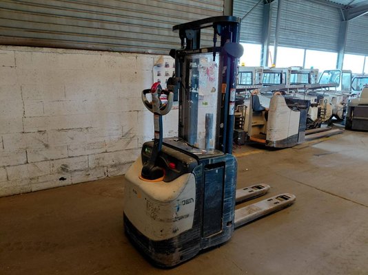 Stoccatori guida in accompagnamento Crown ESI4000-12 - 1