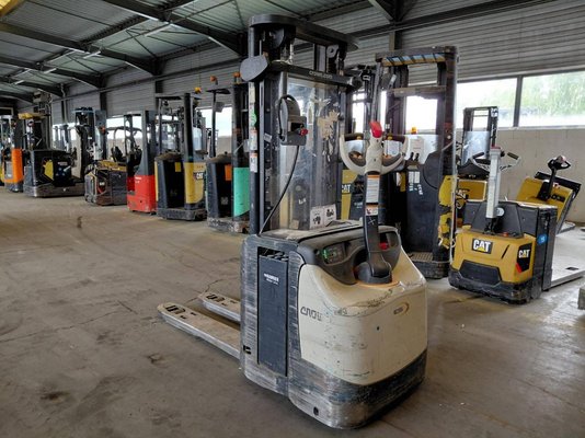 Stoccatori guida in accompagnamento Crown ESI4000-12 - 1