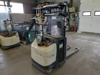 Stoccatori guida in accompagnamento Crown ESI4000-12