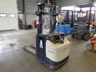 Stoccatori guida in accompagnamento Crown ESI4000-12