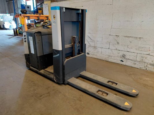 Carrelli commissionatori Crown GPC3045 - 1