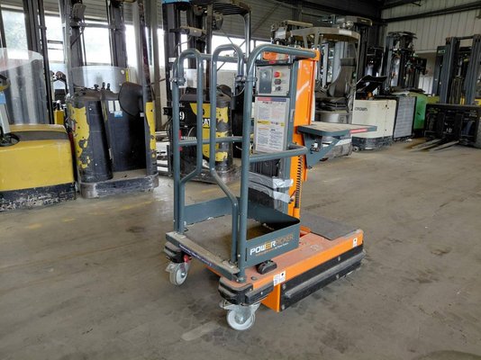 Navicella a gruppo di sollevamento verticale JLG POWER PICKER - 1