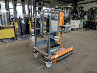 Navicella a gruppo di sollevamento verticale JLG POWER PICKER