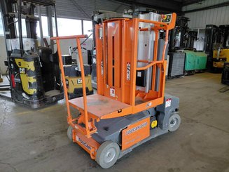 Navicella a gruppo di sollevamento verticale JLG TOUCAN DUO
