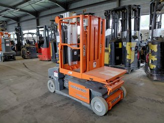 Navicella a gruppo di sollevamento verticale JLG TOUCAN DUO