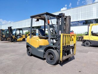 Carrello elevatore frontale a 4 ruote TCM FD25T3 - 1