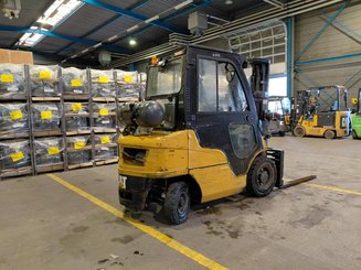 Carrello elevatore frontale a 4 ruote Caterpillar GP25N