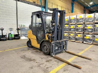 Carrello elevatore frontale a 4 ruote Caterpillar GP25N