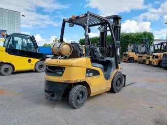 Carrello elevatore frontale a 4 ruote Caterpillar GP25N