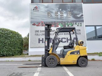 Carrello elevatore frontale a 4 ruote Caterpillar GP25N