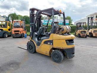 Carrello elevatore frontale a 4 ruote Caterpillar GP25N