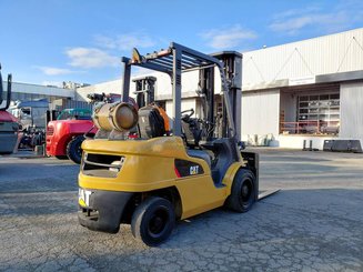 Carrello elevatore frontale a 4 ruote Caterpillar GP30NTD