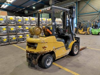 Carrello elevatore frontale a 4 ruote Caterpillar GP30NTD
