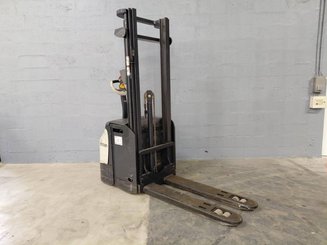 Stoccatori guida in accompagnamento Crown ESI4000-12