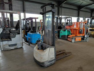 Stoccatori guida in accompagnamento Crown WF3000 1.2